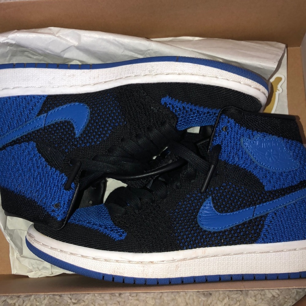 Air Jordan 1 FlyKnit